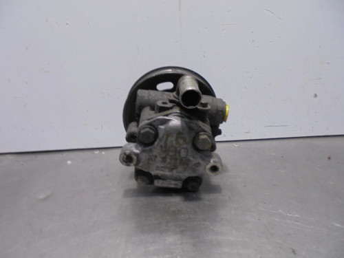 BOMBA DIRECCION Volkswagen PASSAT BERLINA (3B2) 