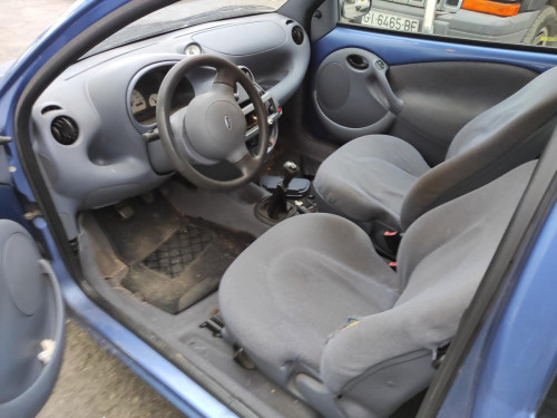 FORD KA (CCQ) — vehículo donante para recambios 