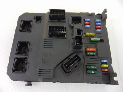  CAJA RELES / FUSIBLES PEUGEOT 206 