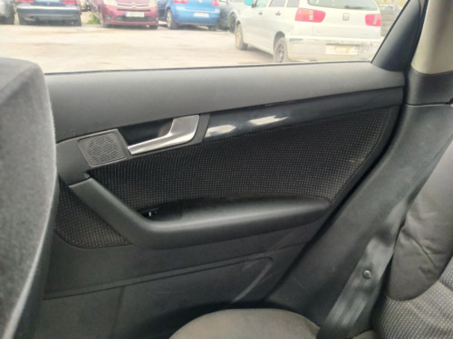  GUARNECIDO PUERTA TRASERA DERECHA AUDI A3 SPORTBACK (8PA) 