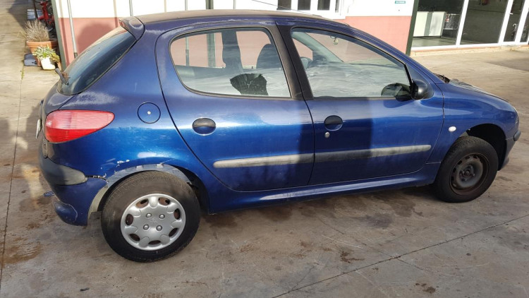 Peugeot 206 Berlina 4-pt. (09.2006->) SIN IDENTIFICAR