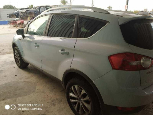 FORD KUGA (CBV) — vehículo donante para recambios 