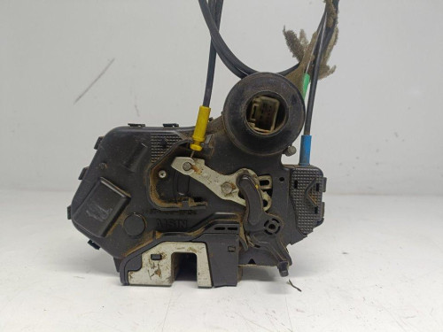  CERRADURA PUERTA DELANTERA IZQUIERDA 