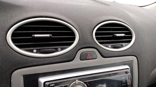  FORD FOCUS BERLINA (CAP) 