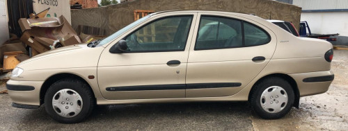 RENAULT MEGANE I CLASSIC (LA0) — Donor Vehicle for Used Parts 
