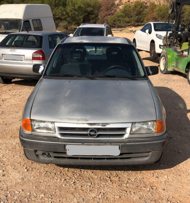 OPEL ASTRA F BERLINA