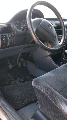 OPEL ASTRA F BERLINA