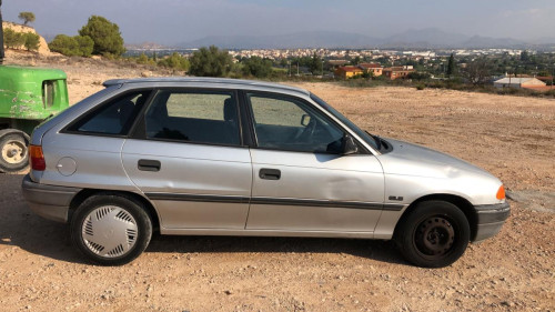 OPEL ASTRA F BERLINA — автомобиль-донор на запчасти 