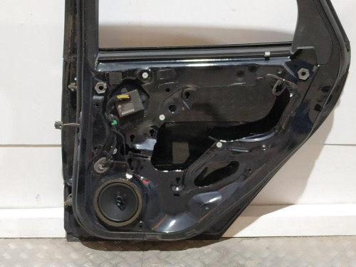  PUERTA TRASERA DERECHA FORD FOCUS BERLINA (CB8) 