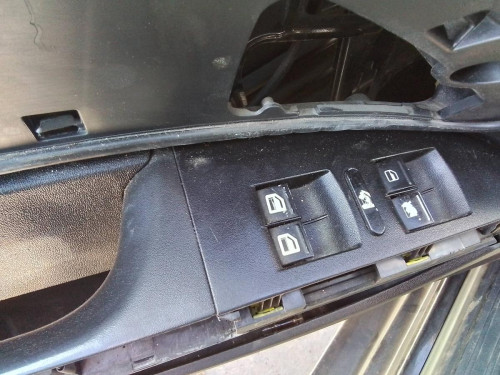 MANDO ELEVALUNAS DELANTERO IZQUIERDO Seat LEON (1P1) 