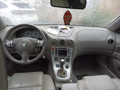 ALFA ROMEO 166