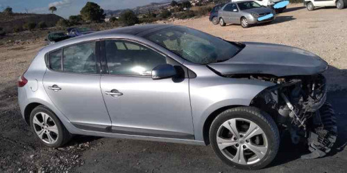 RENAULT MEGANE II BERLINA 5P — Donor Vehicle for Used Parts 