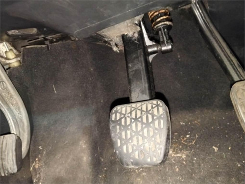 PEDAL EMBRAGUE Mercedes-Benz CLASE E (BM 210) BERLINA 