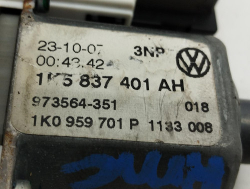 MOTOR ELEVALUNAS DELANTERO IZQUIERDO Volkswagen JETTA V (1K2) 