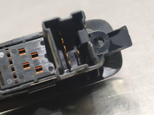  MANDO ELEVALUNAS TRASERO DERECHO Nissan QASHQAI +2 (JJ10) 
