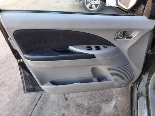  MITSUBISHI GRANDIS (NA0W) 