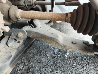 BRAZO SUSPENSION DELANTERO IZQUIERDO