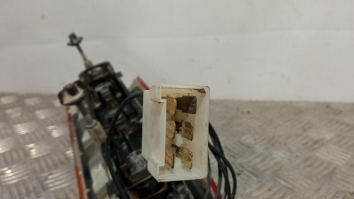  PILOTO TRASERO DERECHO 