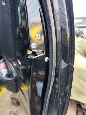 CERRADURA PUERTA DELANTERA DERECHA