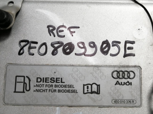  TAPA EXTERIOR COMBUSTIBLE AUDI A4 BERLINA (8E) 