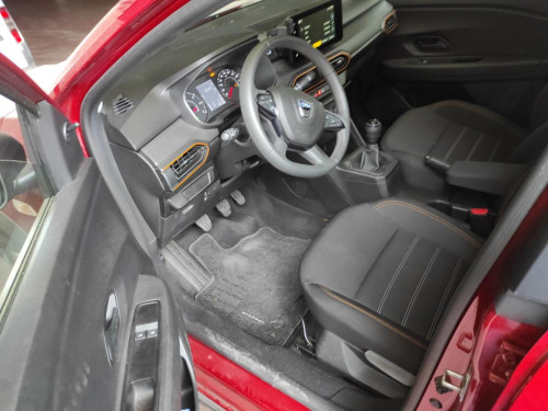 DACIA SANDERO III — vehículo donante para recambios 