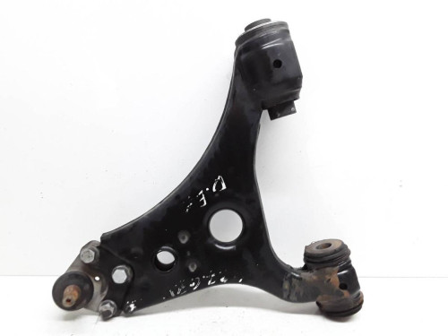 BRAZO SUSPENSION INFERIOR DELANTERO IZQUIERDO Mercedes-Benz CLASE B (BM 245) 
