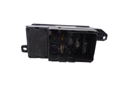 CAJA RELES / FUSIBLES