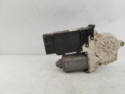 MOTOR ELEVALUNAS DELANTERO DERECHO Seat LEON (1M1) 