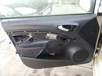 SEAT IBIZA BERLINA (6J5)