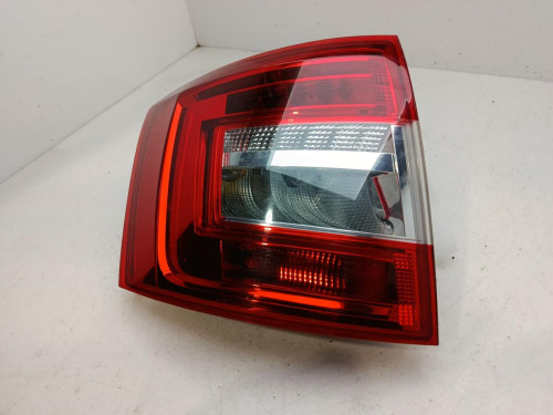 PILOTO TRASERO IZQUIERDO SKODA OCTAVIA COMBI (5E5) 