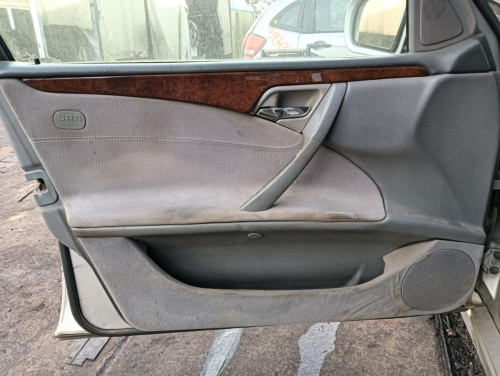 MERCEDES-BENZ CLASE E (BM 210) BERLINA — vehículo donante para recambios 