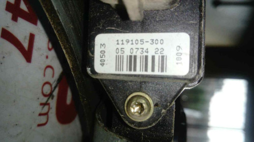ELEVALUNAS DELANTERO IZQUIERDO Opel MONTEREY 