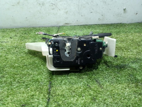  CERRADURA PUERTA TRASERA DERECHA Volkswagen POLO IV (9N1) 