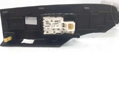 MANDO ELEVALUNAS DELANTERO DERECHO, TOYOTA, AURIS (E18)