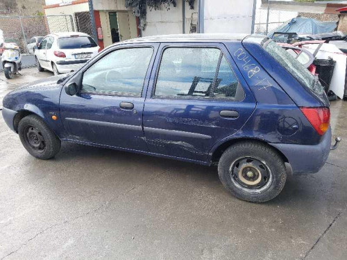 FORD FIESTA BERLINA — vehículo donante para recambios 