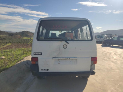 VOLKSWAGEN T4 TRANSPORTER BUS