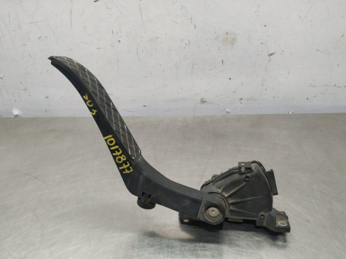  PEDAL ACELERADOR 