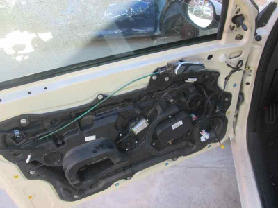 LANCIA YPSILON (101)