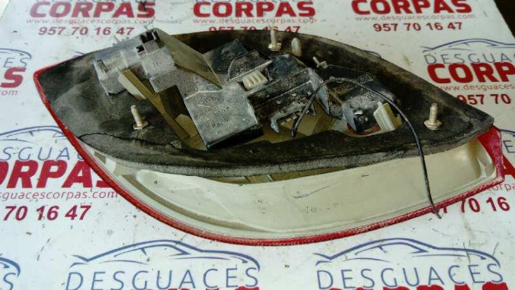 PILOTO TRASERO DERECHO