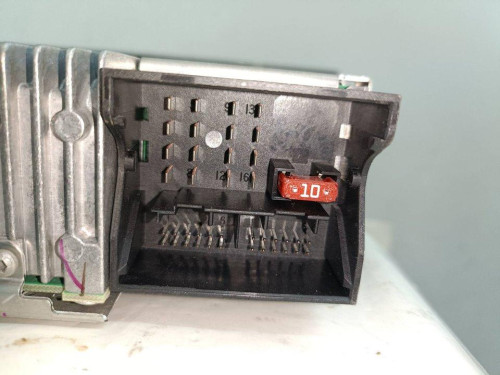 SISTEMA AUDIO / RADIO CD BMW SERIE 1 BERLINA (E81/E87) 