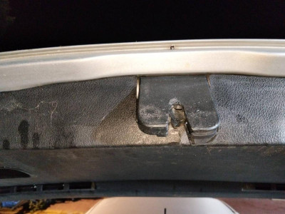 CERRADURA MALETERO / PORTON