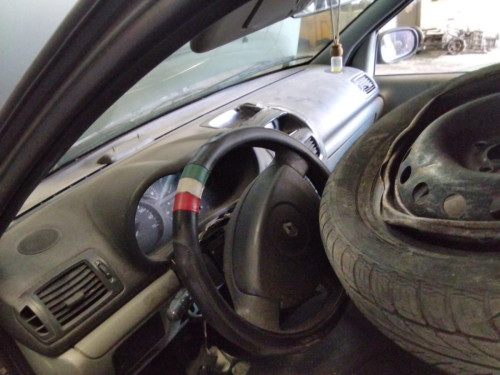 RENAULT CLIO II FASE II (B/CB0) — Donor Vehicle for Used Parts 