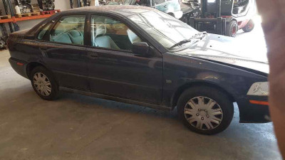 VOLVO S40 BERLINA
