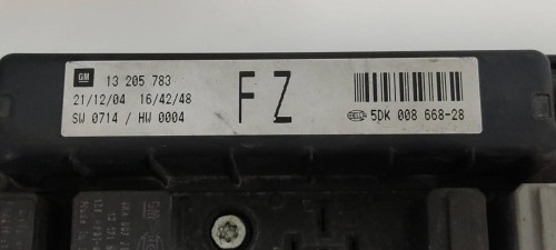 CAJA RELES / FUSIBLES Opel ASTRA H BERLINA 