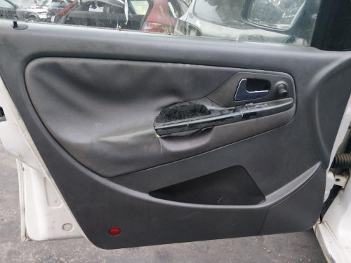 SEAT IBIZA (6K1) — автомобиль-донор на запчасти 