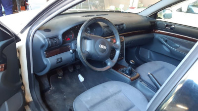 AUDI A4 BERLINA (B5)