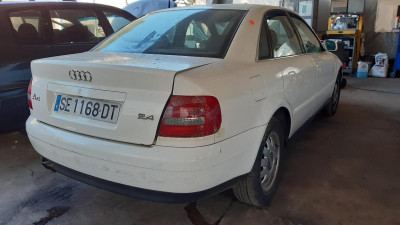 AUDI A4 BERLINA (B5)