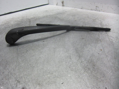 BRAZO LIMPIA TRASERO