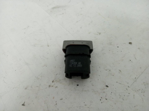  WARNING Ford FOCUS BERLINA (CAP) 