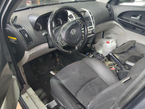 KIA CEED SPORTSWAGON (ED) — vehículo donante para recambios 